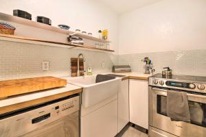 Palm Springs Retreat with Pool Access and Valley Views