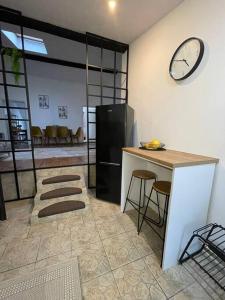 Apartament la casa