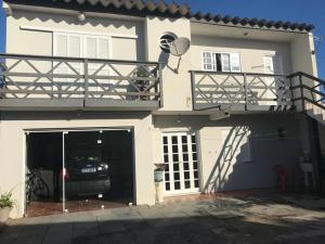 Quitinete com piscina em Balneário Pinhal