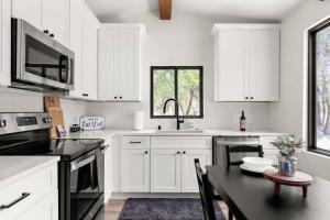 Casita 5 minutes from Gruene Hall and King Bed!