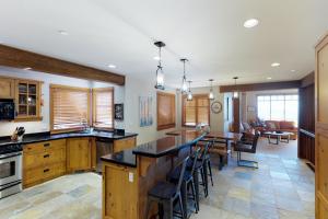 Rockridge 375 Snow Escape