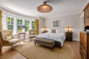 Olympic Suite room in Venice Beach House