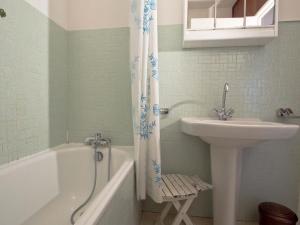 Appartement avec Balcon - Plage à 150m, Parking - FR-1-92-639