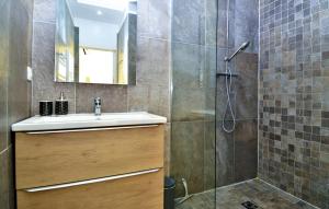 Appartements Industrial loft centre ville Orange clim wifi : photos des chambres