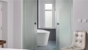 Keswick Lake Road Apartments