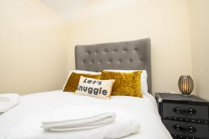 Cosy flat in the Town Centre - Pass the Keys