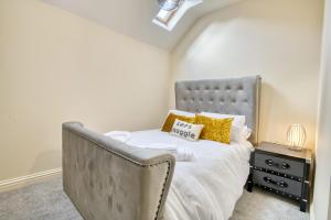 Cosy flat in the Town Centre - Pass the Keys