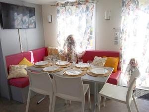 Campings Mobil home-Les Lins Bleus : photos des chambres