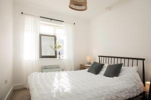 Apartment Two at the Courtyard, Number 11