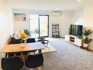 Arena,Railway Station Townhouse with Free car park - 阿丁顿