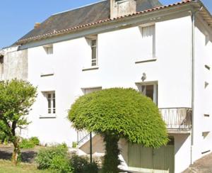 Maisons de vacances Spacious 3-Bed House in Chateau Garnier : photos des chambres