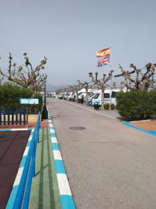 Camping y Bungalows Monmar