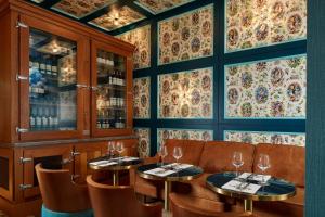 Le Robinet dOr Paris Canal Saint Martin