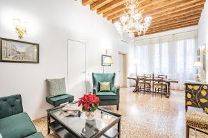 Ca San Beneto Completely Refurbished in a fabulously central area