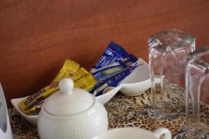 Lalela House Boutique Guesthouse - Rosebank - Near Sandton - Free Wifi & Secure Parking