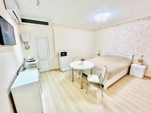 Avlabar Home 2