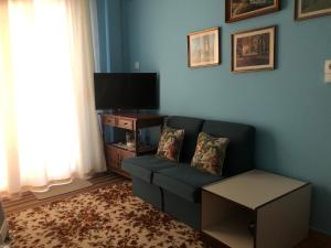 Sharks Thessaloniki Big Balcony House