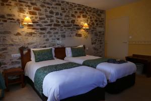 Hotels Logis Le Champalud : photos des chambres