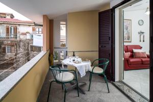 Eliana's Apartments - Mares e Montes img28