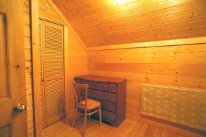 HARUNA CABIN 森の中のログハウス 、広々ウッドデッキでBBQ、公園散策、北軽井沢観光