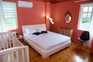 Greece Seaside villa 200sq m 20m from sea