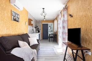 Las Latas del Almendro 2