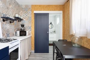 Las Latas del Almendro 2