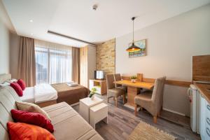 Premier 1 - Milmari Resort