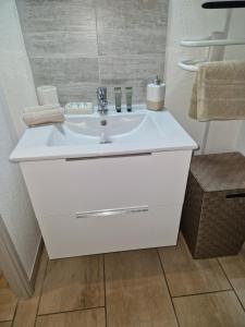 Appartements Sanary sur mer, Soleil et douceur I : photos des chambres