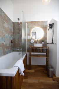 Hotels Hotel Le Saint Pierre - Demeures & Chateaux , La Baule-Escoublac : photos des chambres