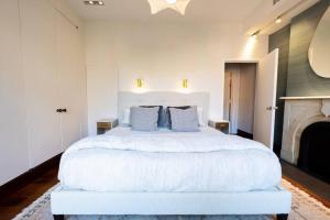 E10-3 3BR Designer Townhouse