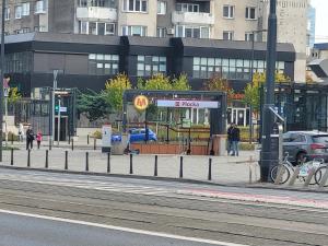 Metro Płocka Wolska House