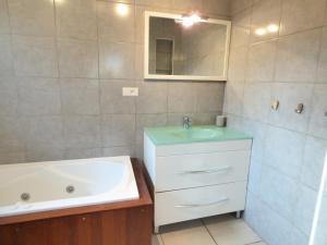 Maisons de vacances *VILLA PALMA* 5 suites parentales, plage a 600 m, Vieux-Boucau : photos des chambres