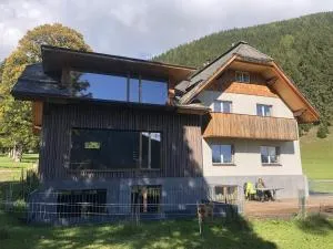 Alpenrose Boutique Chalet Gretl - Hierzegg