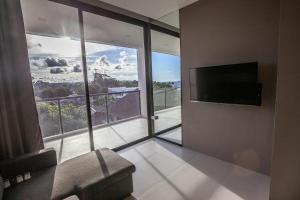 Beachfront Escape Seaview Suites 5th & Top Floor- Mae Phim