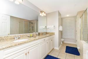 Splendid 3 bedroom, 3 bath condo - 408 Royale Palms condo