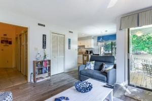 Charming 2 bedroom unit at Kingston Plantation - 11A Saint James villa