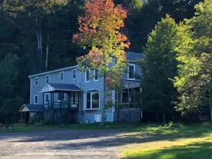 Rota Lodge aka Latvian American Disable Veterans center Rota - 索格蒂斯