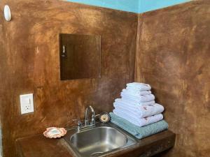 Cardón Alley Studio #1 - 1st Floor