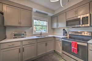 Apopka Getaway with Yard and Covered Patio