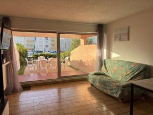 Grand 3 Pièces avec Terrasse, Lave-Linge et Lave-Vaisselle, Animaux Acceptés - FR-1-702-24