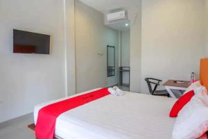 Reddoorz near Stadion Kridosono Blora