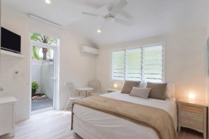 Noosa Boutique Apartments & Elkhorn Villas