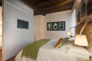 RHOMENJOY Open Space Colosseo