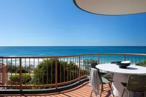 Beachfront Villa - Yaroomba