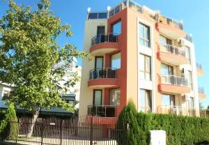 Fantasy Apartments Saint Constantine and Helena Resort - 圣君士坦丁和海伦那