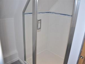 Appartement rénové avec vue mer, proche plage, parking privé - FR-1-368-162