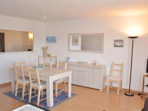 Appartements Appartement Perros-Guirec, 3 pieces, 4 personnes - FR-1-368-114 : photos des chambres