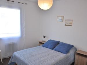 Appartements Appartement Perros-Guirec, 3 pieces, 4 personnes - FR-1-368-114 : photos des chambres