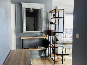 Confortable T2 à Cambo-les-Bains avec Parking et Fibre, 2 couchages - FR-1-495-108